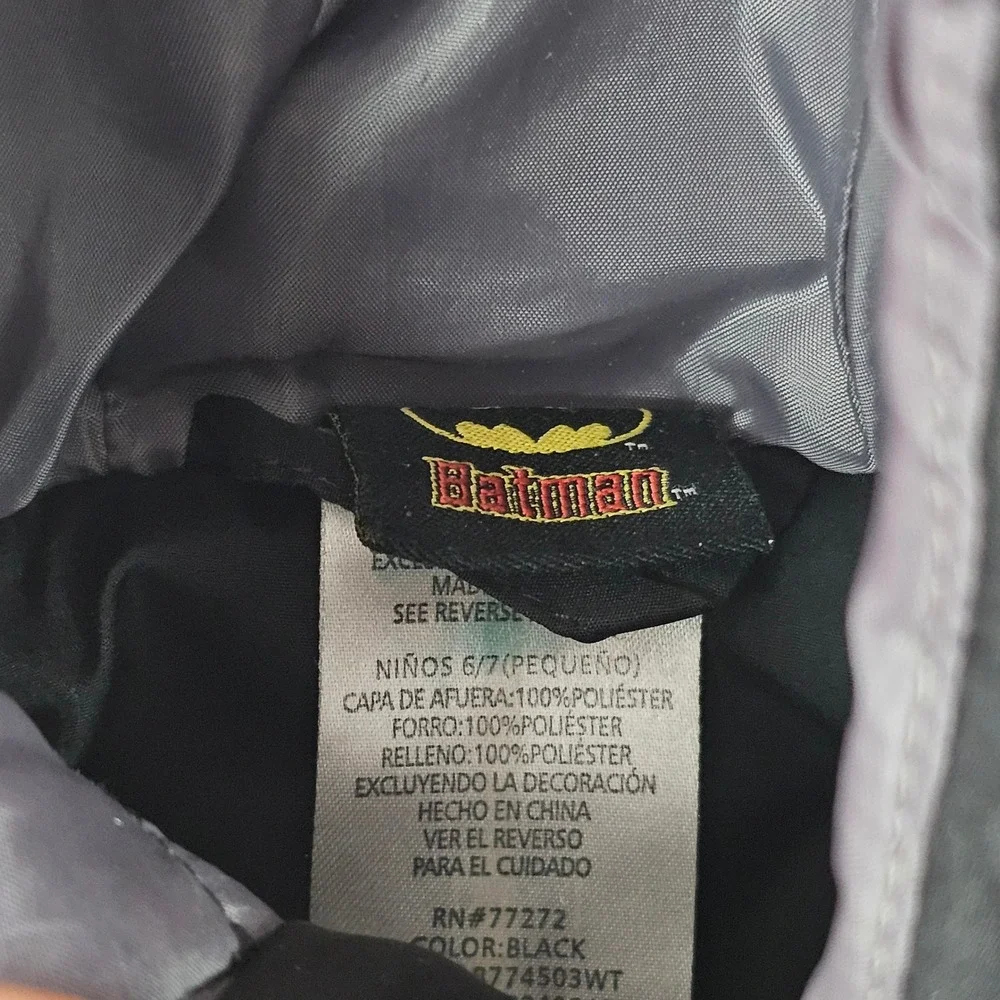 Batman The Dark Knight Boys Puffer Jacket Black Yellow‎ Hooded Size 6/7 Small
